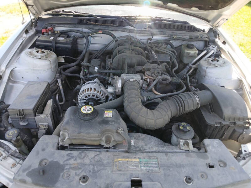 2007 Ford Mustang V6 Deluxe