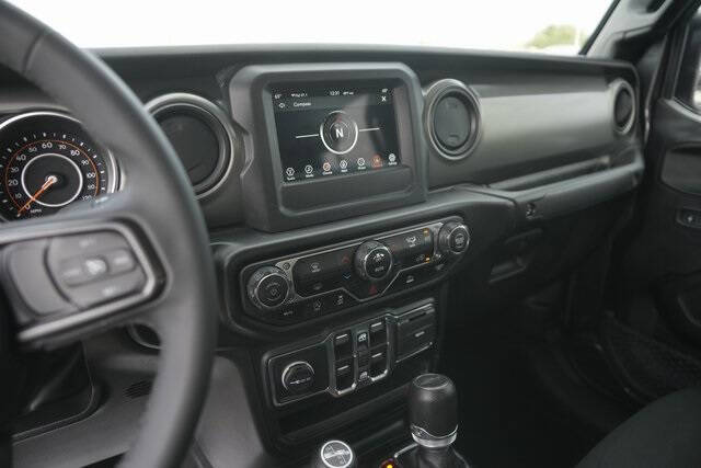 2023 Jeep Gladiator Willys