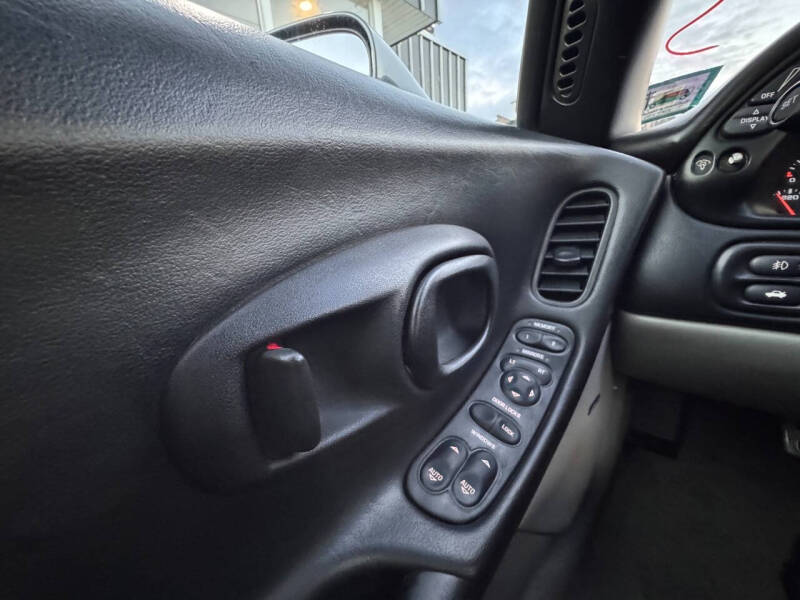 2004 Chevrolet Corvette