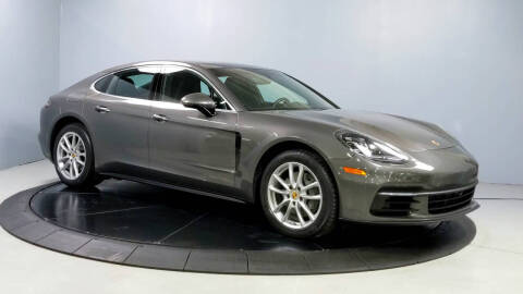 2017 Porsche Panamera 4S