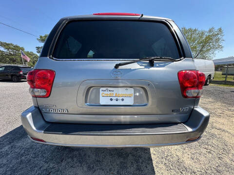 2005 Toyota Sequoia SR5
