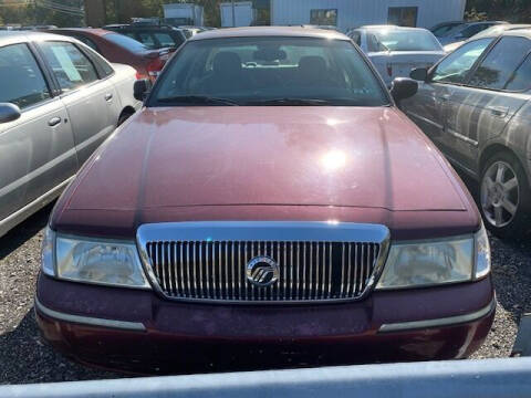 2005 Mercury Grand Marquis for sale at Iron Horse Auto Sales in Sewell NJ