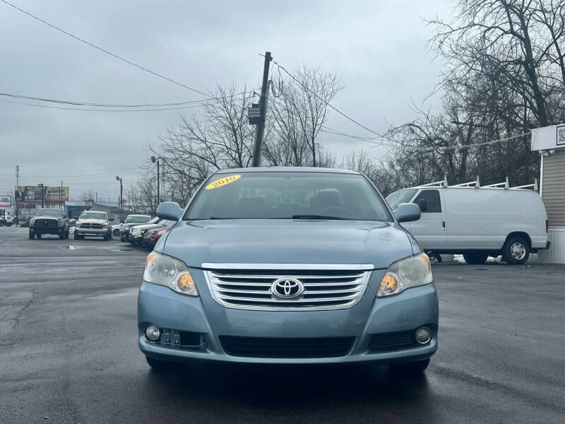 2010 Toyota Avalon XL photo 2