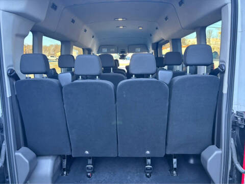 2024 Ford Transit 350 XLT