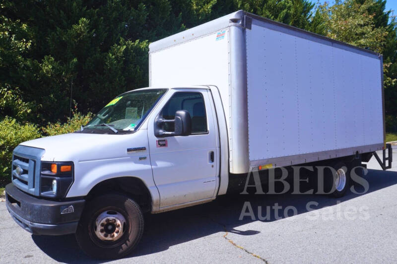 2015 Ford E-Series Cutaway Base's photo