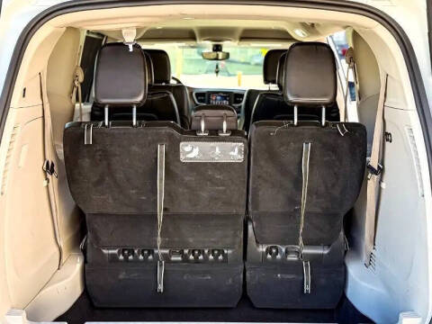 2020 Chrysler Voyager LXi