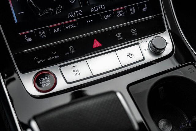 2023 Audi RS Q8 4.0T quattro