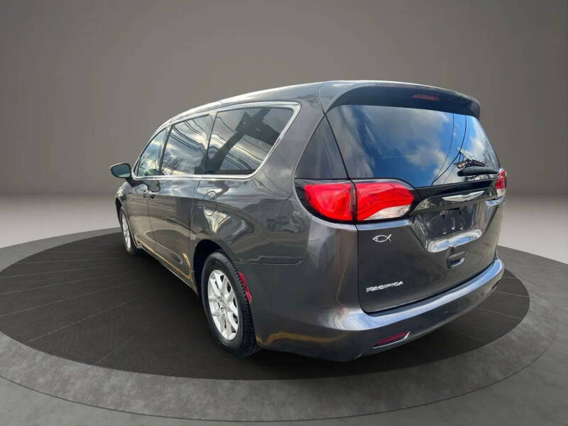 2017 Chrysler Pacifica Touring