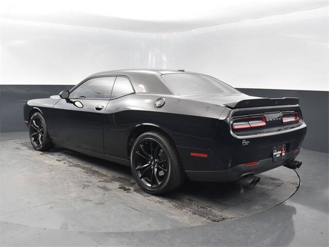 2017 Dodge Challenger SXT
