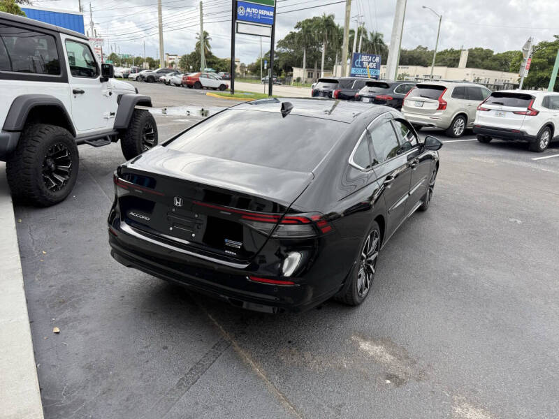 2023 Honda Accord Hybrid Touring