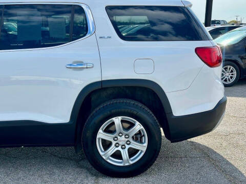 2017 GMC Acadia SLE-1