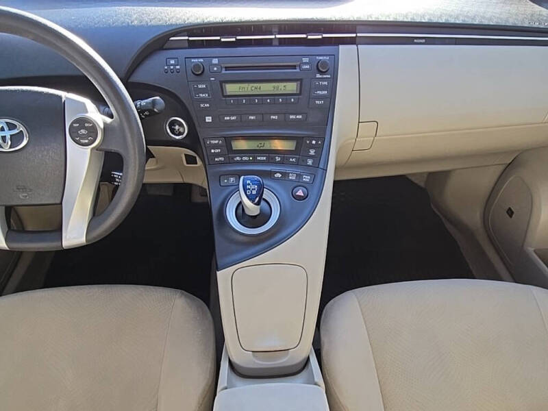 2010 Toyota Prius II