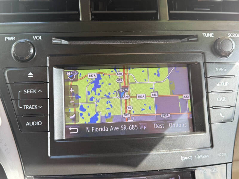 2013 Toyota Prius v Five