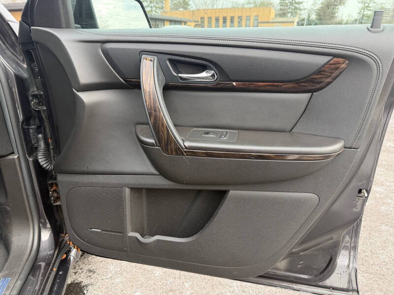 2016 GMC Acadia Denali