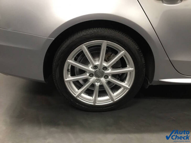 2016 Audi A4 2.0T quattro Premium