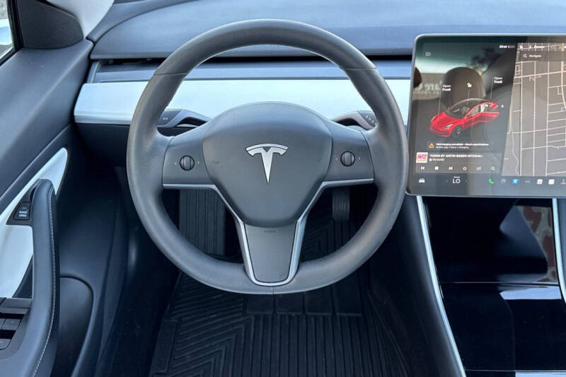 2019 Tesla Model 3 Standard Range Plus