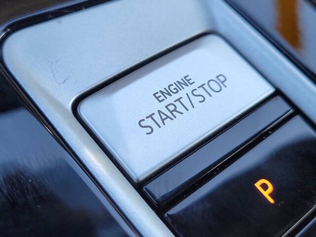 2025 Volkswagen Atlas Cross Sport SE