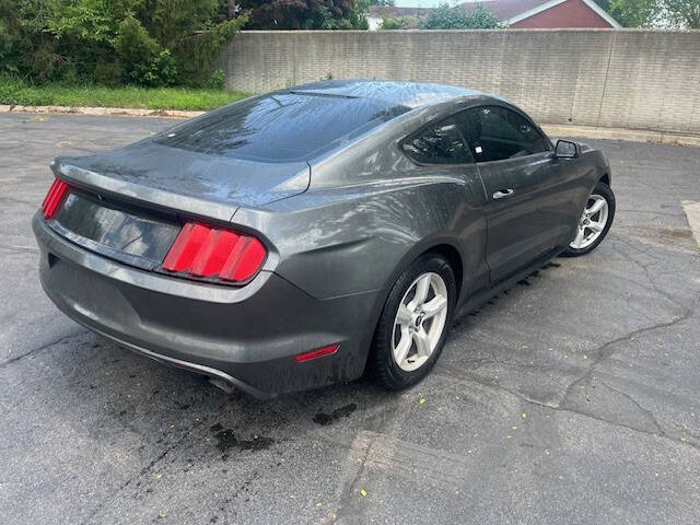 2017 Ford Mustang V6