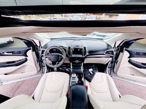 2019 Ford Edge Titanium