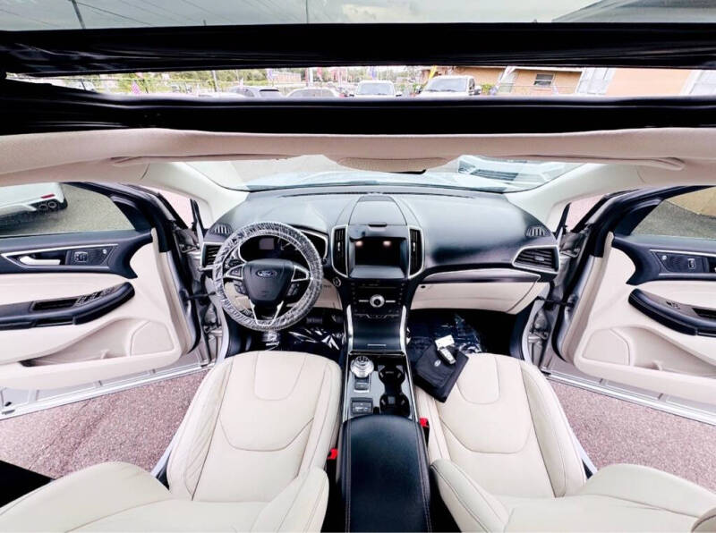 2019 Ford Edge Titanium