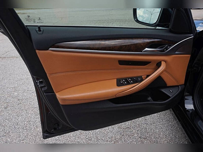 2017 BMW 5 Series 540i