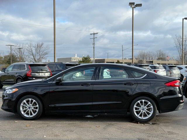 2020 Ford Fusion SE