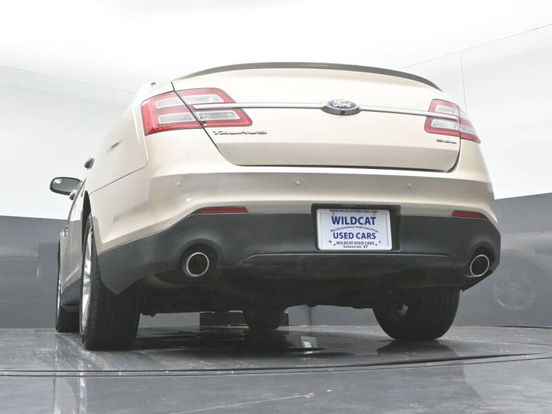 2017 Ford Taurus SEL