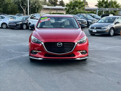 2018 Mazda MAZDA3 Grand Touring