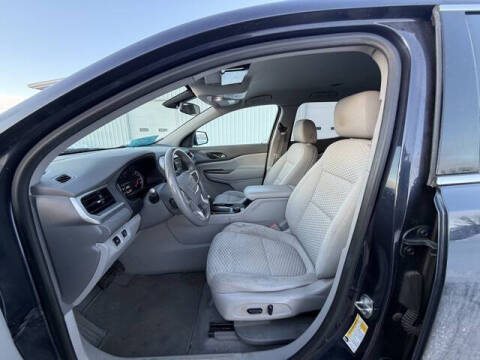 2018 GMC Acadia SLE-2