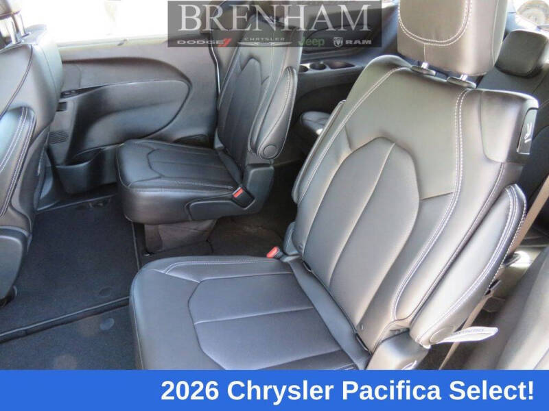2026 Chrysler Pacifica Select