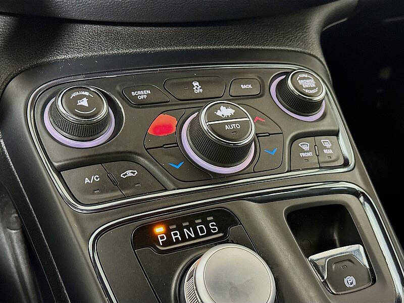2016 Chrysler 200 S