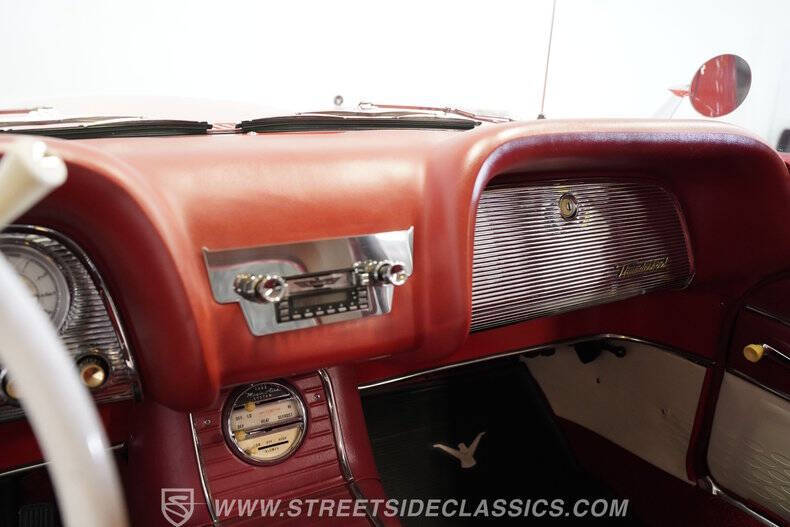 1959 Ford Thunderbird