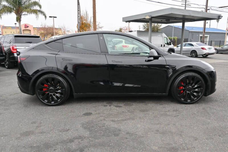 2023 Tesla Model Y Performance