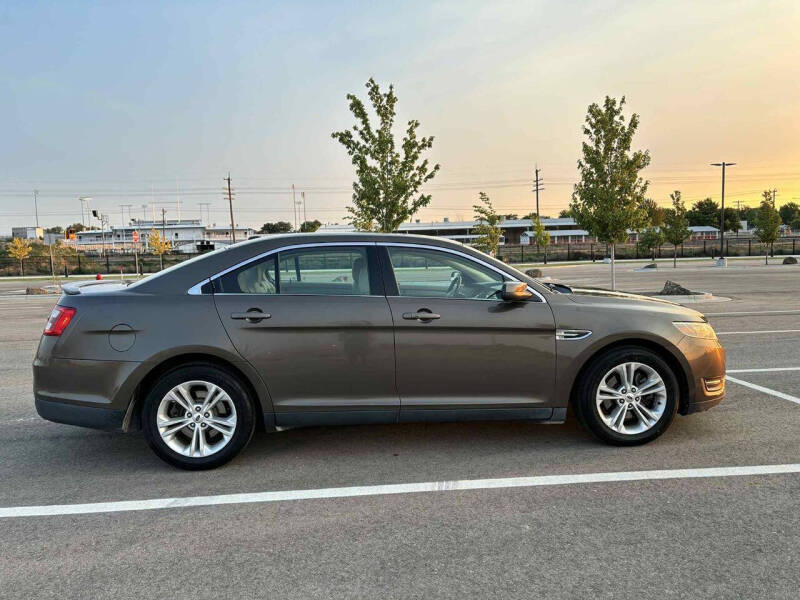 2015 Ford Taurus SEL