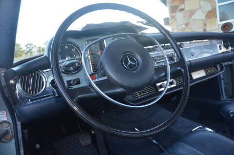 1969 Mercedes-Benz 280-Class