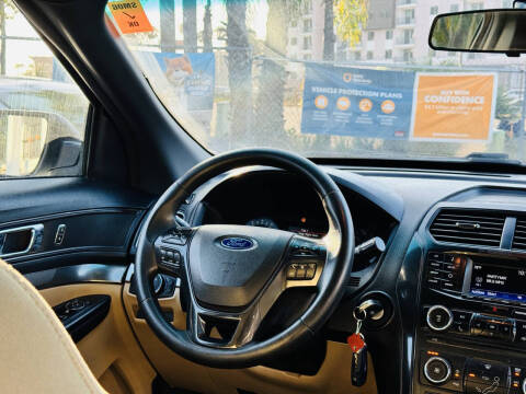 2016 Ford Explorer