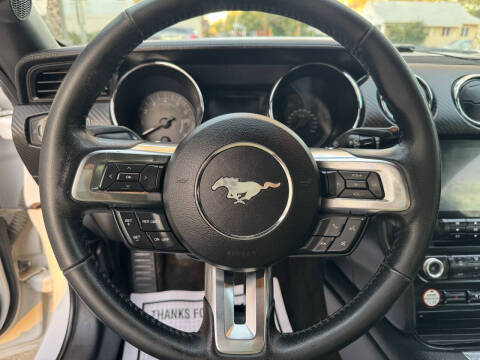 2016 Ford Mustang V6