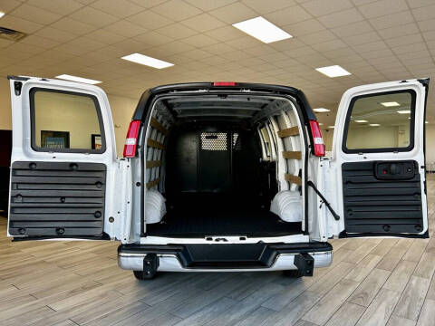 2024 Chevrolet Express 2500