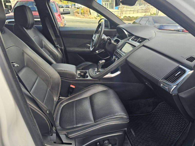 2020 Jaguar E-PACE P300 R-Dynamic SE