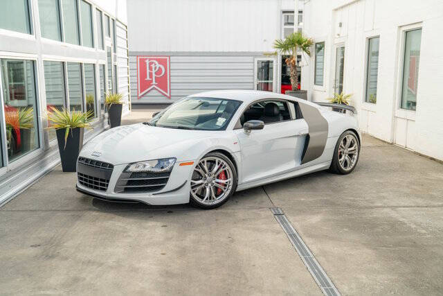 2012 Audi R8 2