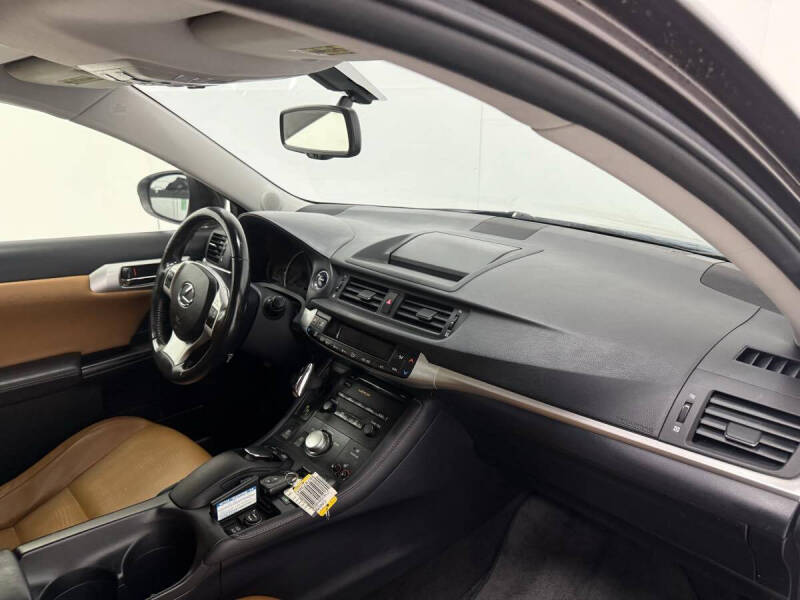 2011 Lexus CT 200h Premium