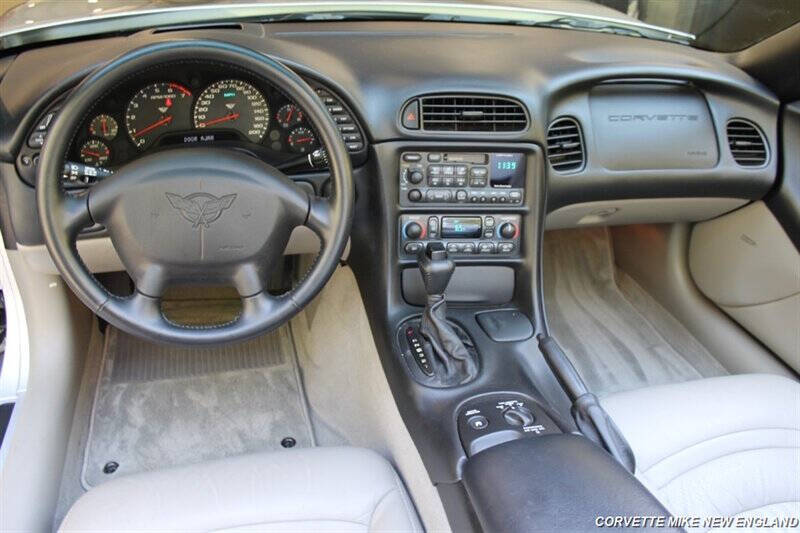 2002 Chevrolet Corvette 30