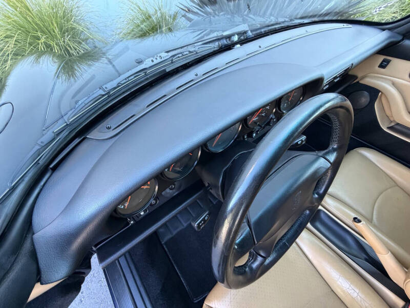 1996 Porsche 911 Carrera 4