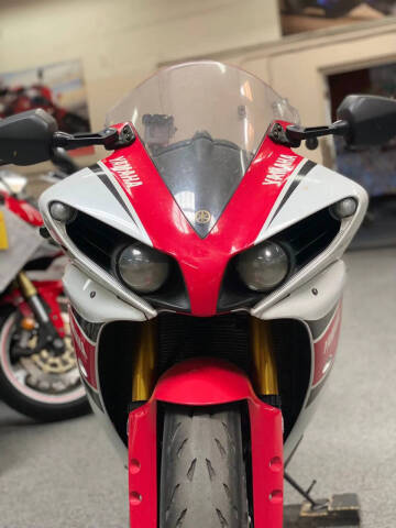 2012 Yamaha YZF-R1