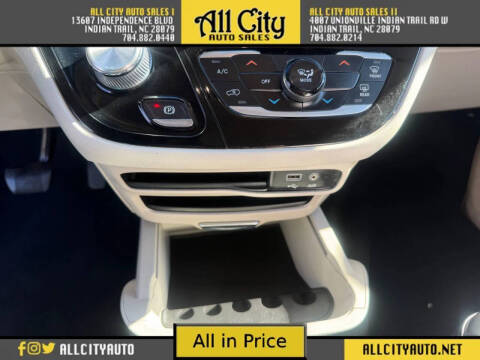 2020 Chrysler Voyager LXi