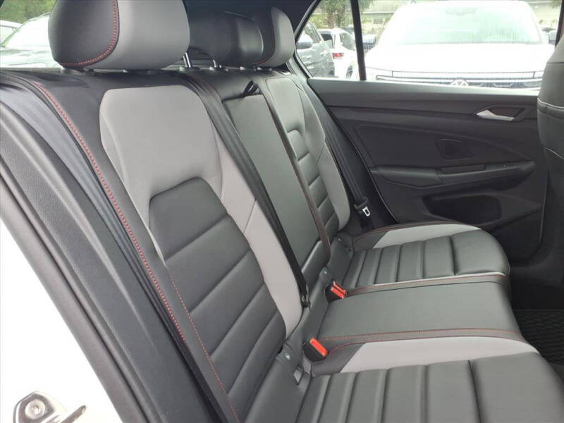 2025 Volkswagen Golf GTI Autobahn