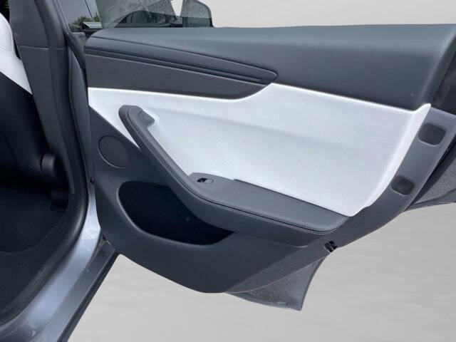 2026 Tesla Model Y Performance