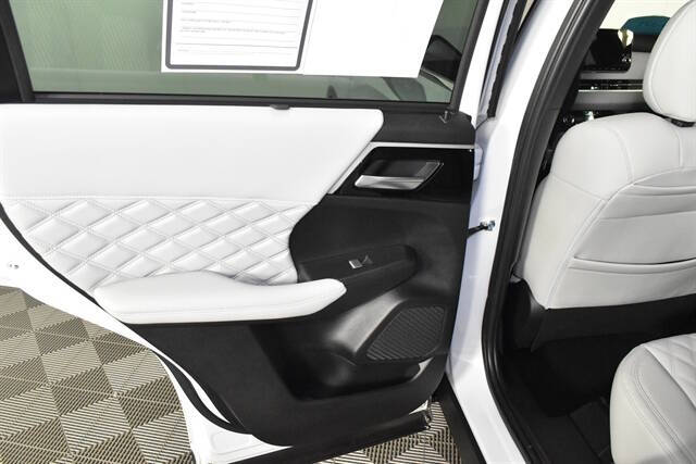 2023 Mitsubishi Outlander SEL