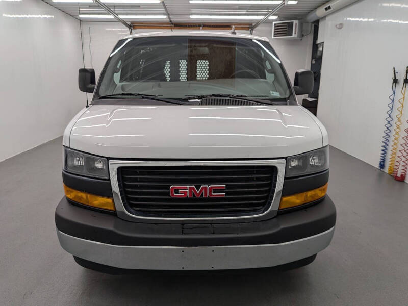 2021 GMC Savana 2500