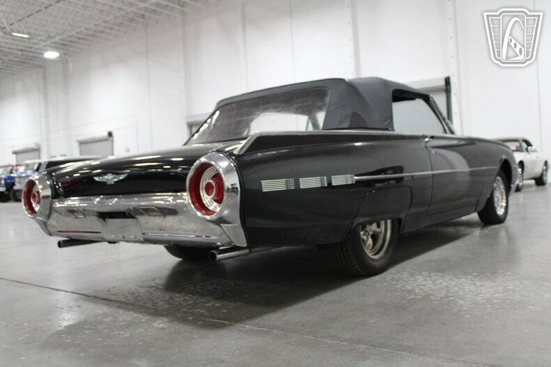 1962 Ford Thunderbird